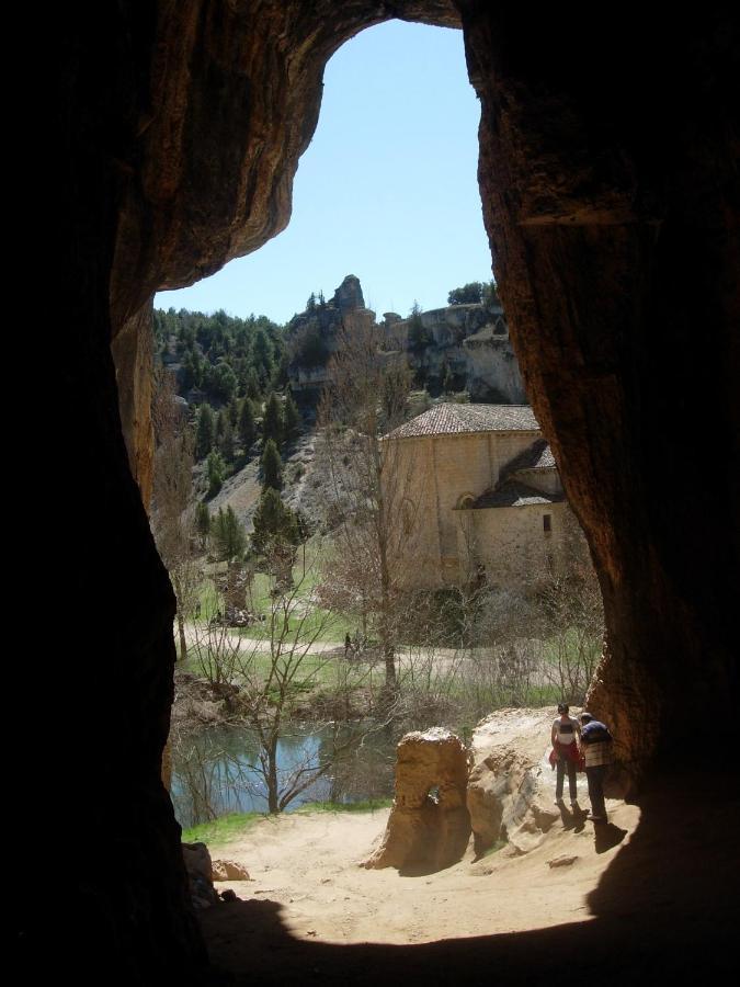 Fuente Del Pino Canon De Rio Lobos San Leonardo de Yagüe Buitenkant foto