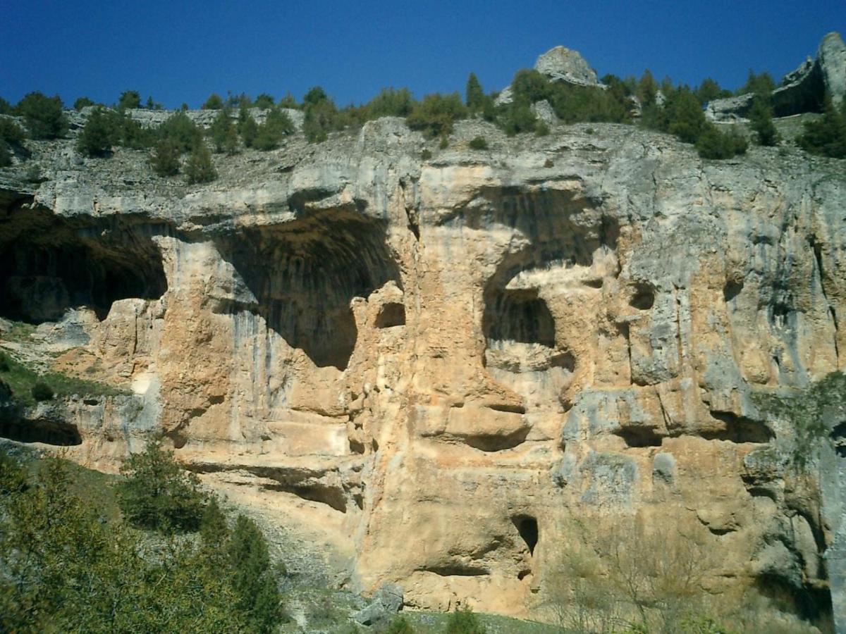 Fuente Del Pino Canon De Rio Lobos San Leonardo de Yagüe Buitenkant foto